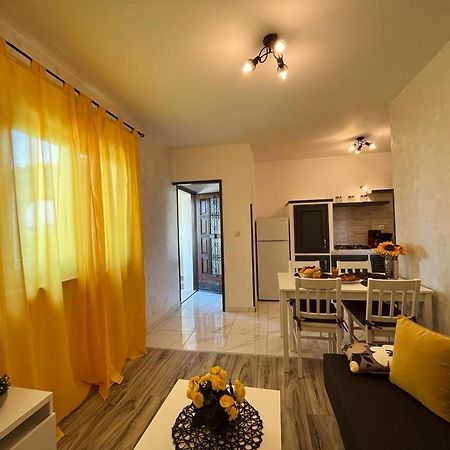 Pomerino Apartmans Bagian luar foto
