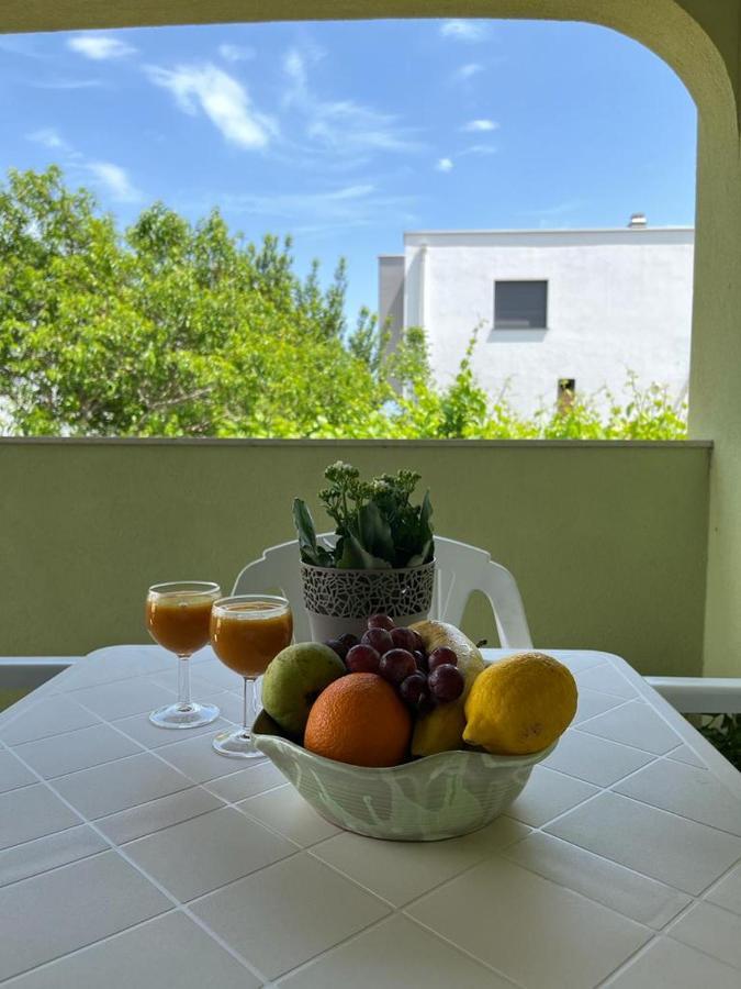 Pomerino Apartmans Bagian luar foto